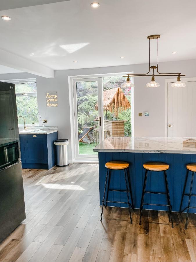 Dawns House Cromford, Peak District, Hot Tub, For 6 - Stunning Views Appartement Buitenkant foto